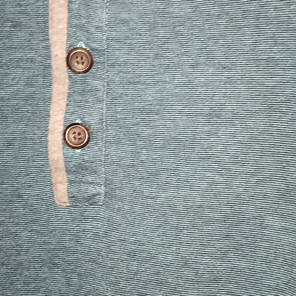 Bundle old navy long sleeve tees - Picture 4 of 5